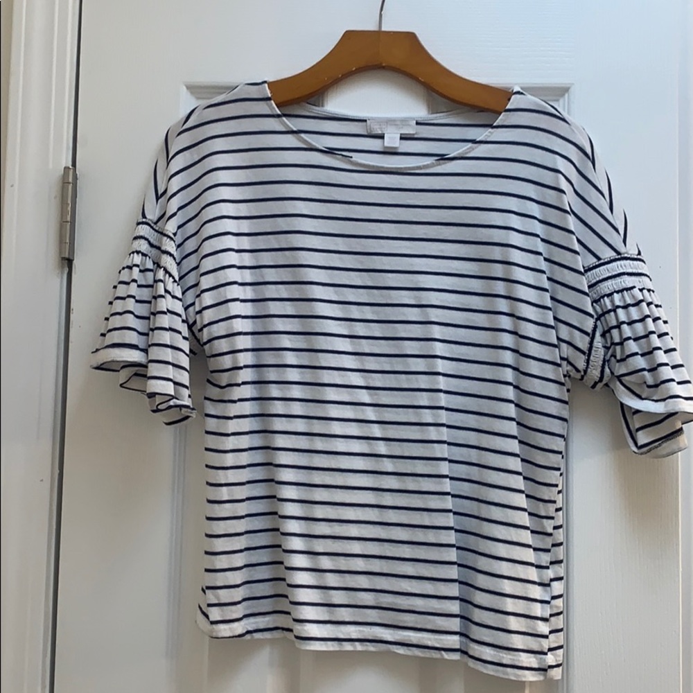 Bell sleeve top